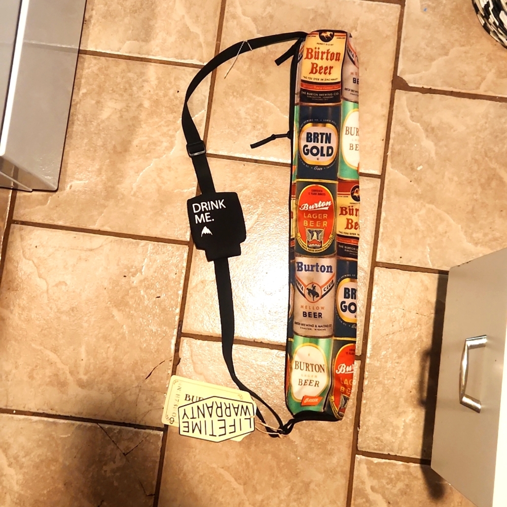 Burton Beeracuda Liquid Shoulder Lunch Bag Beer Sleeve Carry Case new with tags